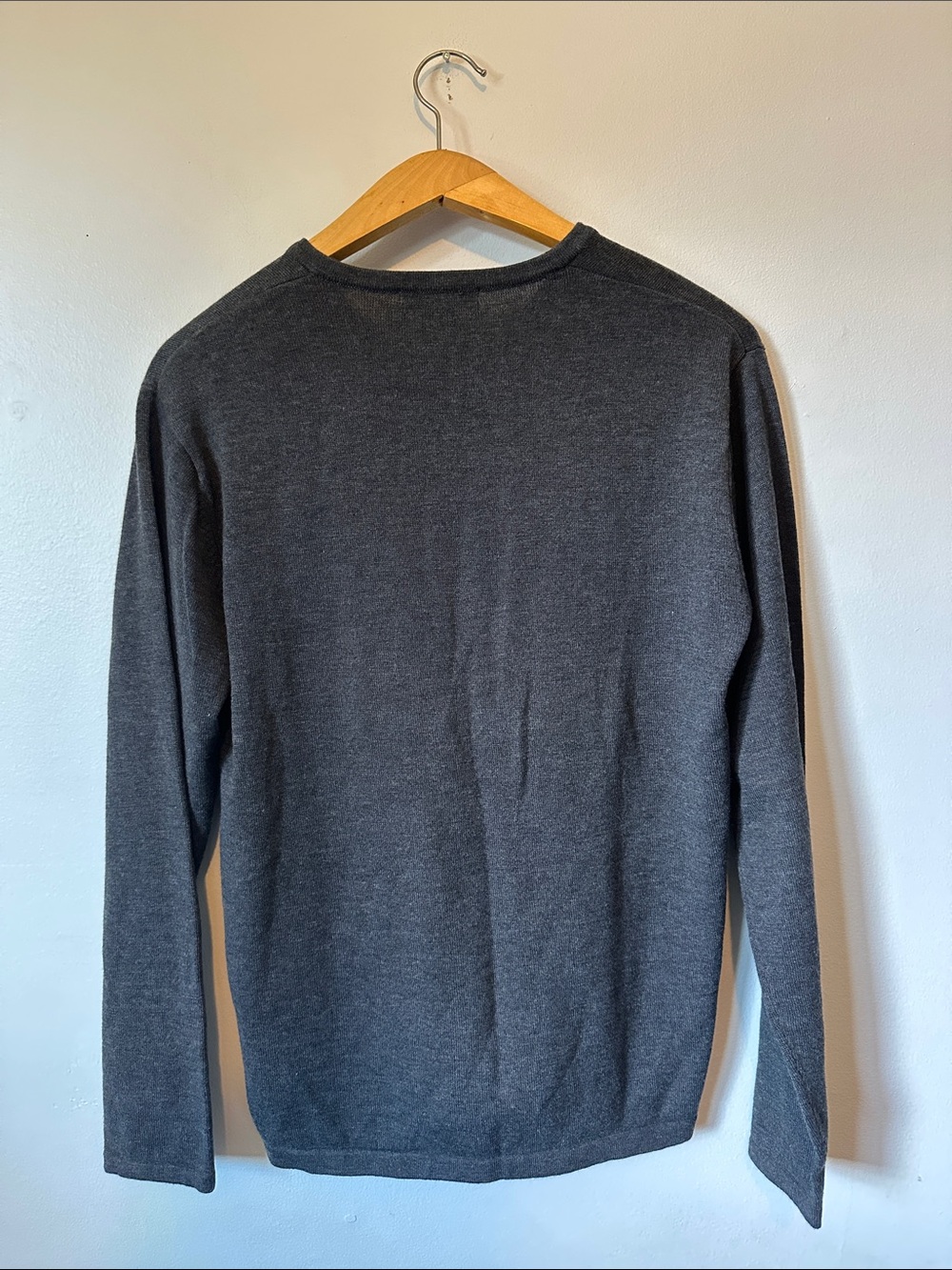 Kenneth Cole Charcoal Gray V-Neck Pullover Sweater Men's L - Picture 2 of 4
